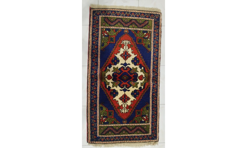 Halı Yastık
